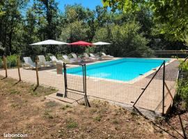 Gîte Le Lescot, hôtel à Audrix