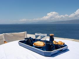 Villa Aqua Vista with private seafront, hotel in Hydra