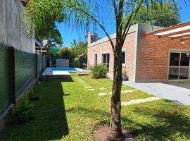 Quincho Villa Fabiana Sur, hotel v destinaci Resistencia