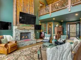 1 Mi to Panthertown Valley Mountain Lodge with Deck