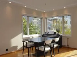 PP1C-Central-Spacious, balcony, family withkids, garage