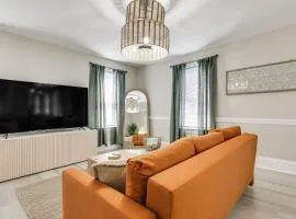 Lively Area Downtown Providence Apartment!