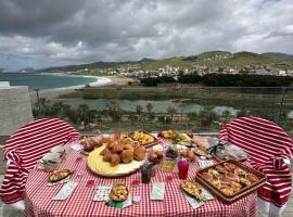 Basma House , Peaceful Stay with Stunning Views, hotel v destinaci Ksar es Seghir