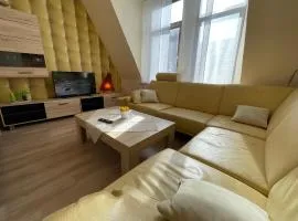 Zentrale Wohnung - Self-Check-In, WLAN Für 4 Personen Ruhige Nachbarschaft