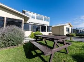 Sea View Motel - Unit 3