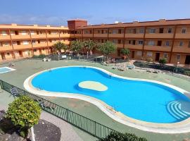 Casa Karina, hotel u gradu Parque Holandes