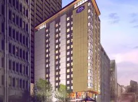 Hampton Inn By Hilton Calgary Downtown