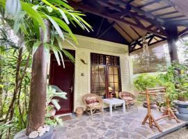 Raja's Bungalows, hotel di Senggigi
