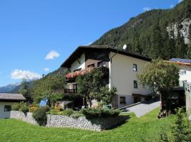 Gästehaus Scherl, hotell i Pettneu am Arlberg