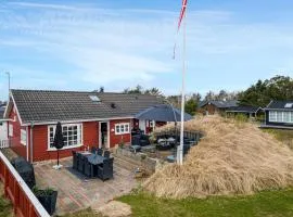 Nice Home In Blokhus With Wifi