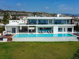 J&C Villa Resort Seacave, hotel v destinaci Paphos City