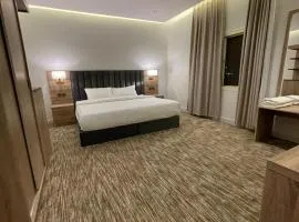 Crown Hotal