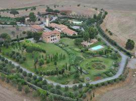 Casale DI Tormaggiore Villa And Country Suites, landsted i Pomezia