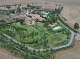 Casale DI Tormaggiore Villa And Country Suites