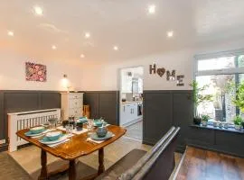 Cosy Dog Friendly Seaside Bolt Hole