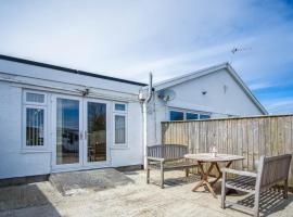 Ridgeway Hideaway - 1 Bedroom Holiday Home - Manorbier, hotel v destinaci Manorbier