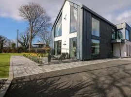 Dafarn Newydd Studio