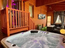 Apartament "Love Heaven" Jacuzzi SPA z dużą wanną z hydromasażem dla Dwojga