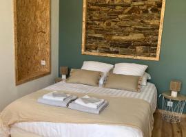 Duplex Centre Ville Lannion, hotel i Lannion