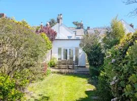 Broyle House, Chichester