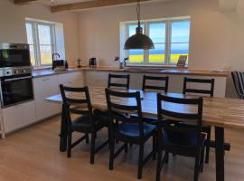 Solhjem Bornholm - sea view - big garden, logement avec cuisine &agrave; Gudhjem