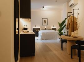 RAIBU ANTWERP by STAY-C, hotel en Amberes