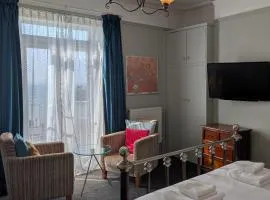 The White Rock Hotel