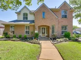 Patio, BBQ and Yard Family Retreat in Pearland