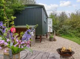 Oak Shepherd Hut