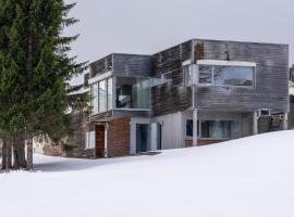 North Estate City House, villa in Troms&oslash;