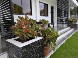 Nicholsons Apartments, hotel na may parking sa Dauin