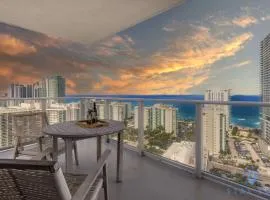 High-Floor with Stunning Views-Luxury Condo - Pools