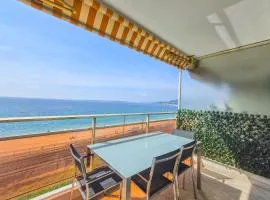 Apartment 4 guests front of the sea