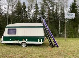 Karula Stay Camper by lake Õdri - SUPs included
