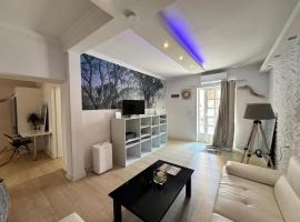 Delfi Home, hotel v destinaci Samos