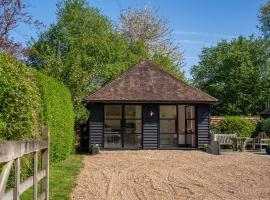The Puddle Cosy Stay, Rye, khách sạn ở Iden