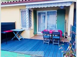 Terrasse & Détente - À deux pas des Thermes - Piscine partagée