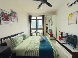 Neu Suites by Cozy Homes Near Gleneagles, KLCC & LRT