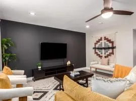 3BR Southwest Modern Haven - Old Town
