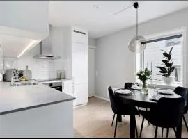 Wonderfully located, 2BR, Balcony
