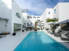 Vammos Luxury Residences, hotel s jacuzzi v destinaci Nausa