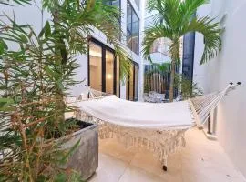 Lesplanade By Wynwood House