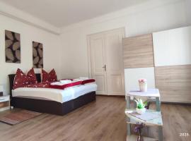 ENZO Apartman Gyula, hotel sa Gyula