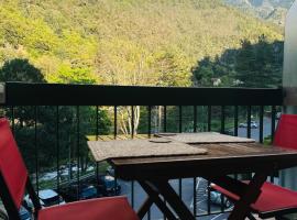 Résidence Thermale - 3 étoiles - Cap sur le Canigou, hotel v destinaci Vernet-les-Bains