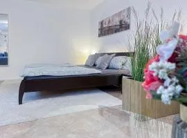 Moderne Ferienwohnung l Ruhige Lage nahe See l wenige Minuten ins Zentrum von Schwerin