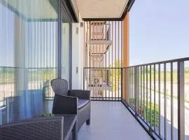 NESTO- brand new apartment with free parking!
