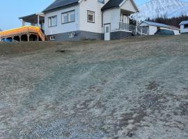 Huset i Oksfjordhamn, vila v destinaci Sandelva