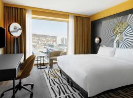 Renaissance Zurich Tower Hotel, hótel í Zürich