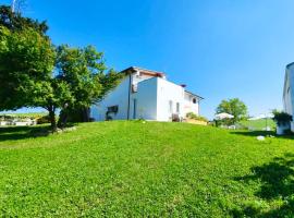 IL GLICINE CAMPAGNOLO, hotel v destinaci Atessa