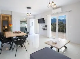 Theros House